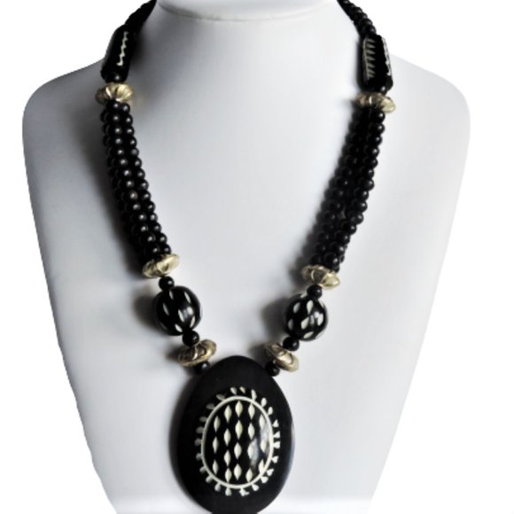 Vtg Ebony Carved Bovine Bone Necklace Monies Style